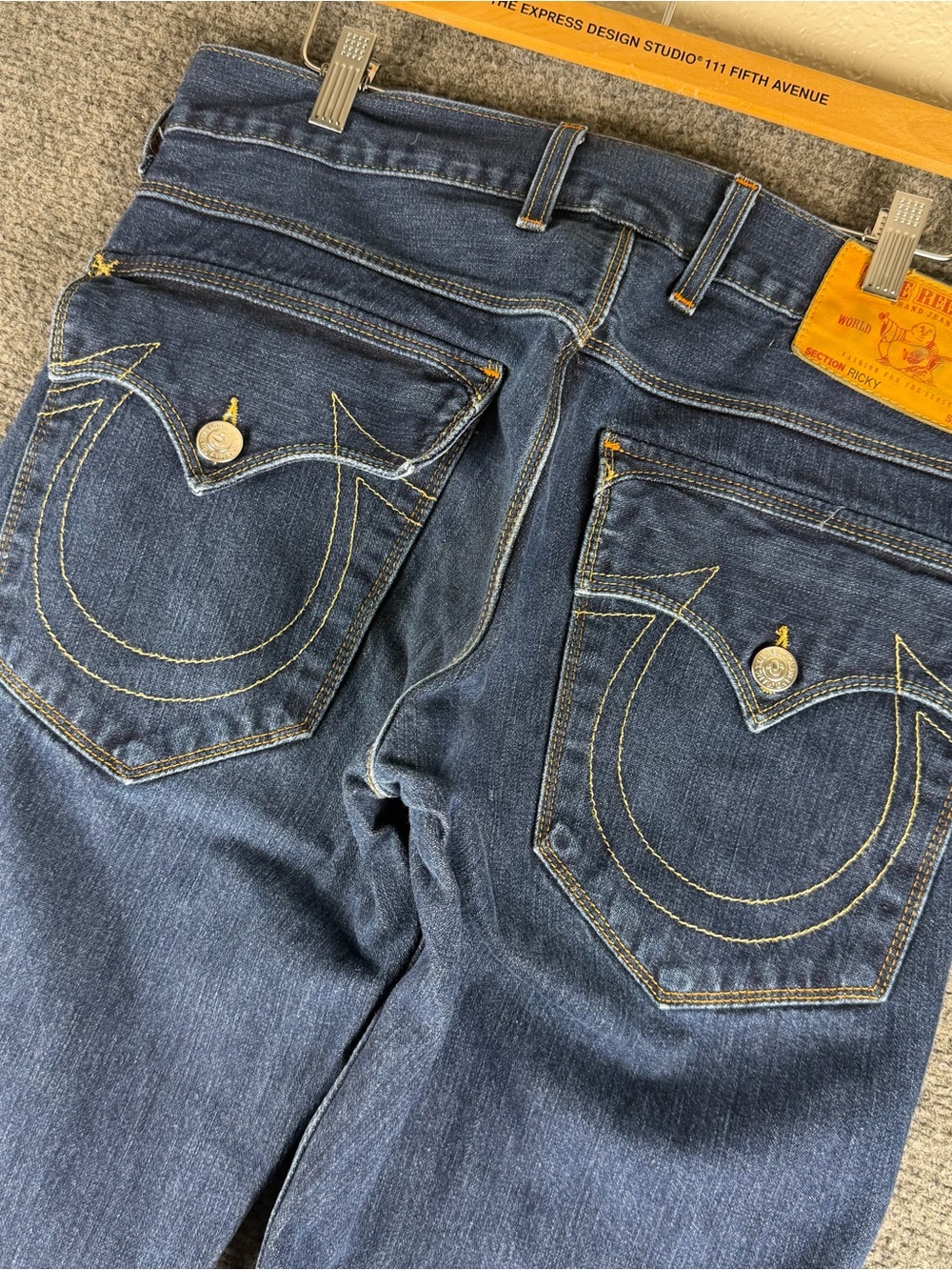 True Religion Ricky Jeans Mens 36x33 Dark Wash Blue Horseshoe Vintage Straight - Picture 4 of 10